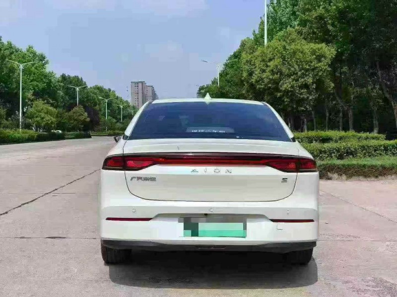 金华23年传祺埃安S9