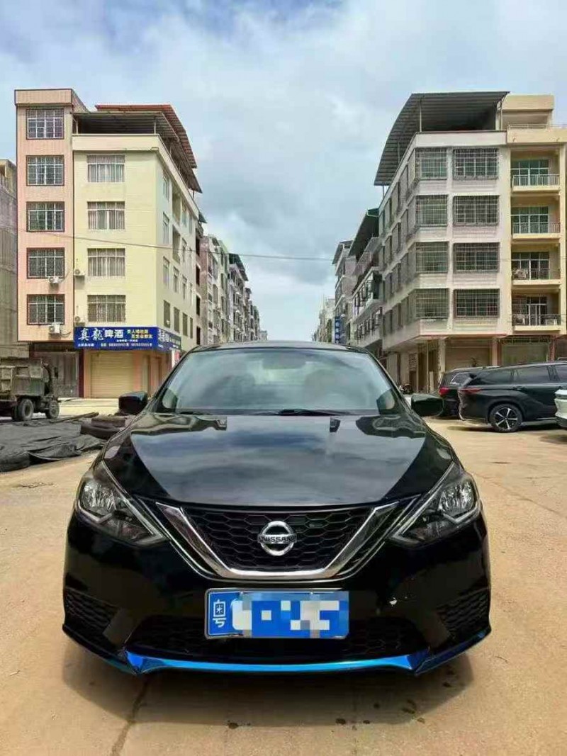 钦州19年日产轩逸1