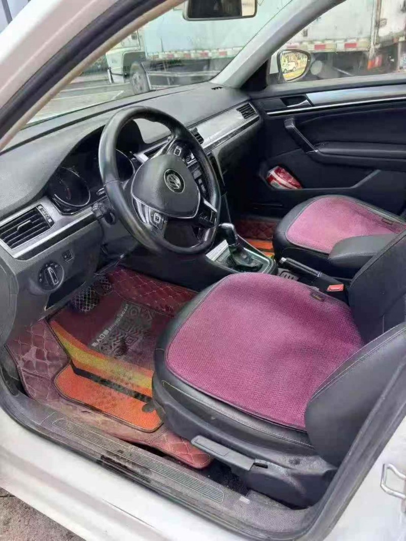 保定17年大众宝来5