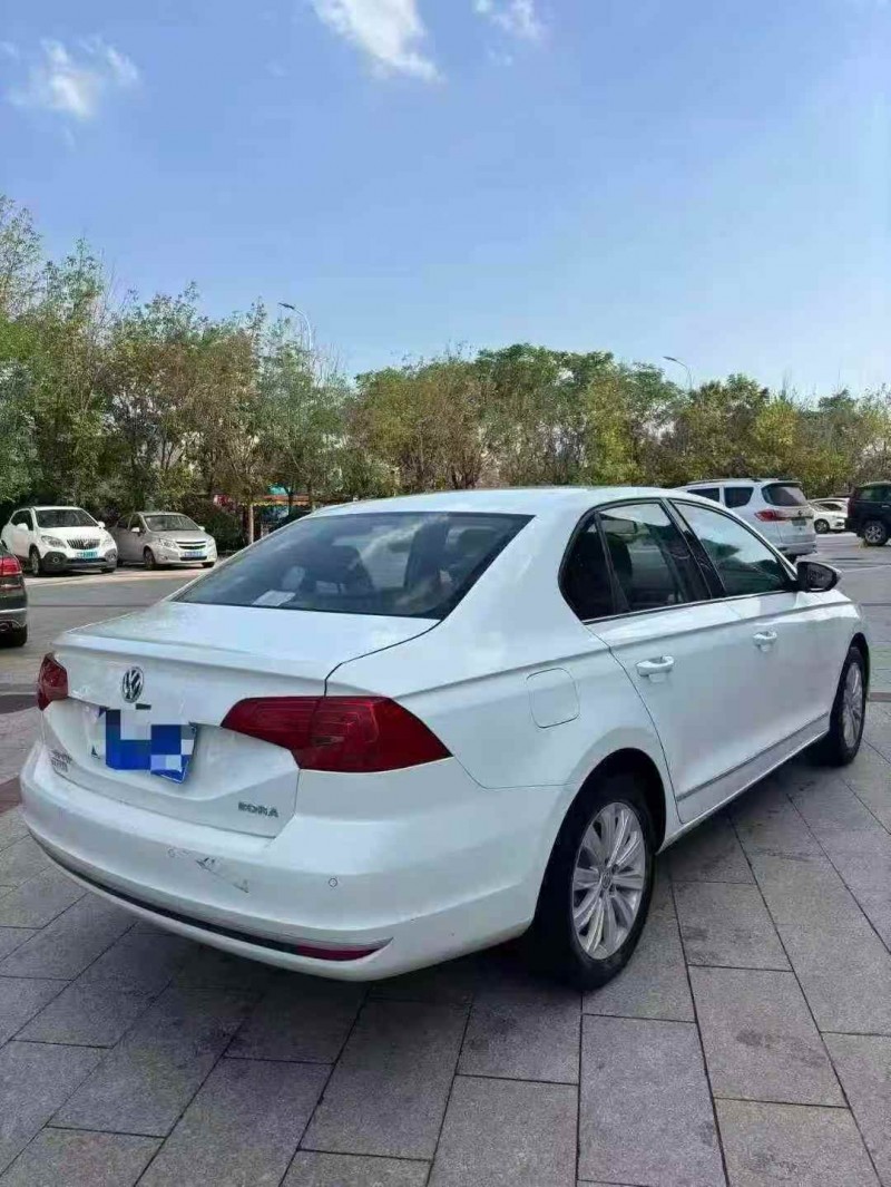 保定17年大众宝来7