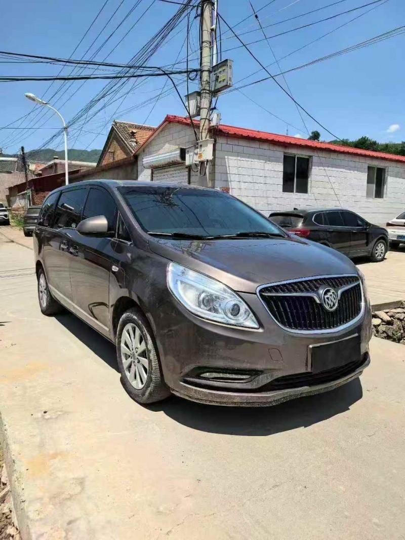 秦皇岛17年别克GL82