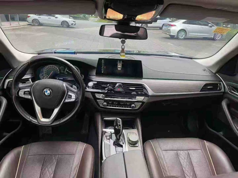 深圳18年宝马5系4