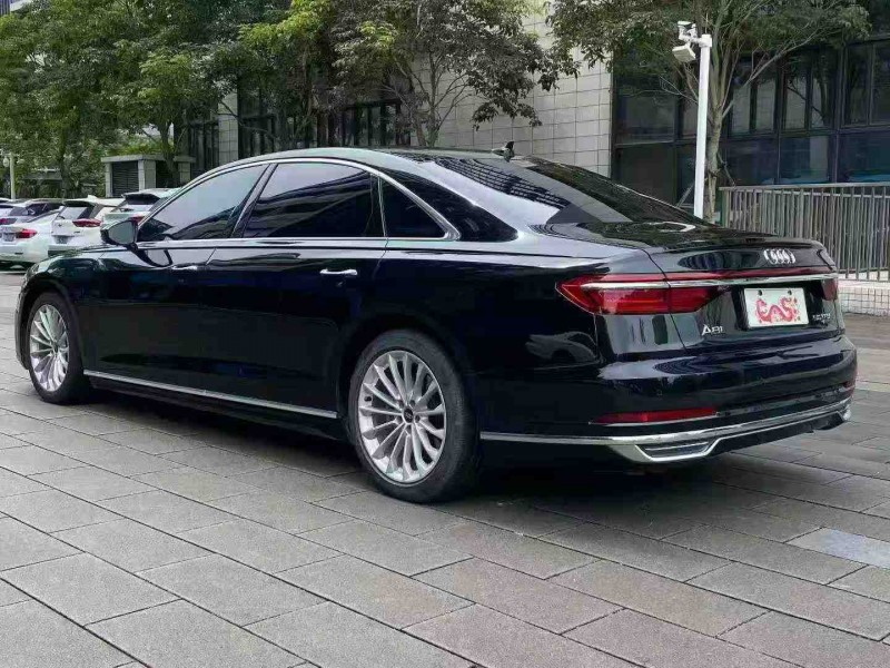 汕头22年奥迪A8L8