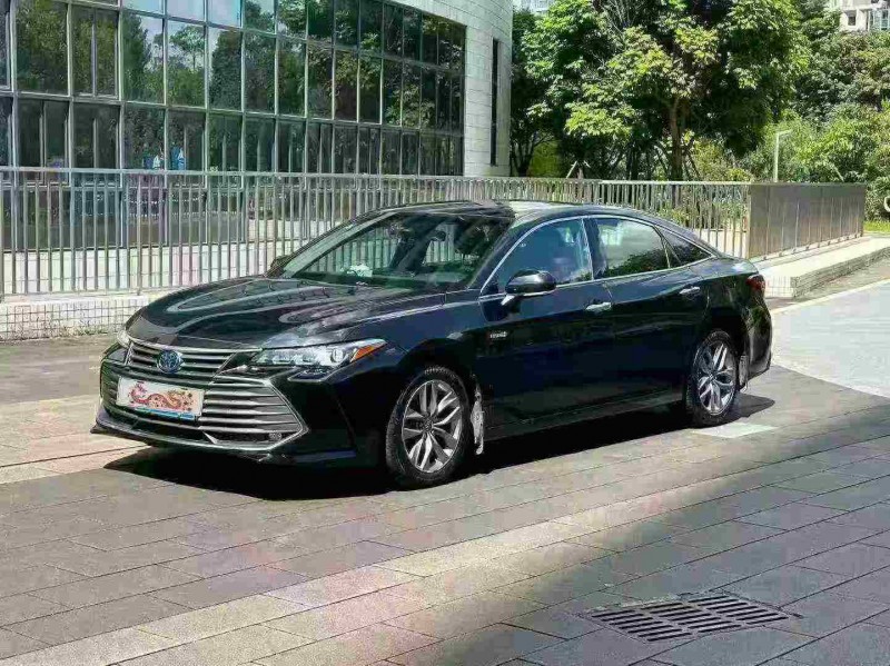 广州19年丰田亚洲龙3