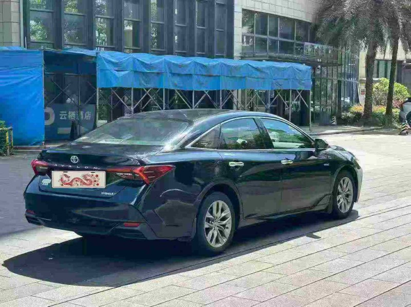 广州19年丰田亚洲龙7