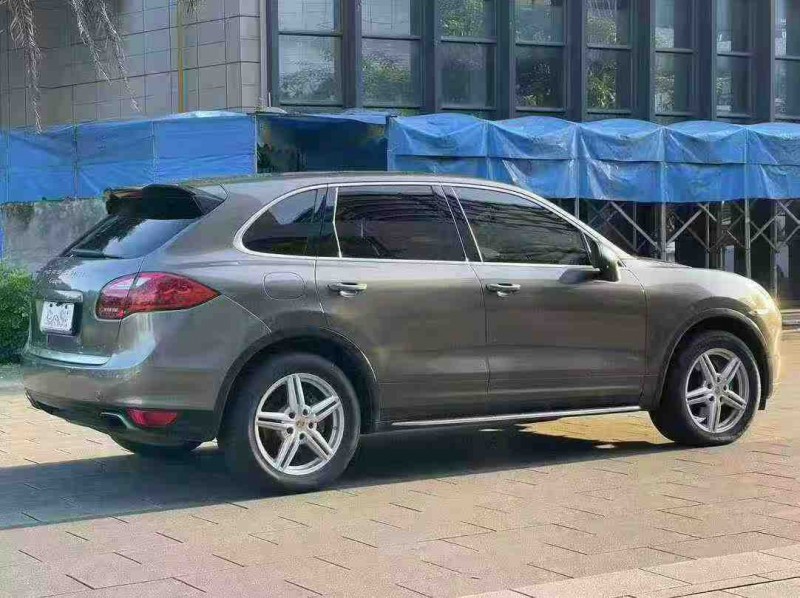 江门11年保时捷卡宴7