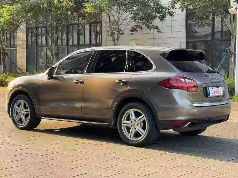 江门11年保时捷卡宴8