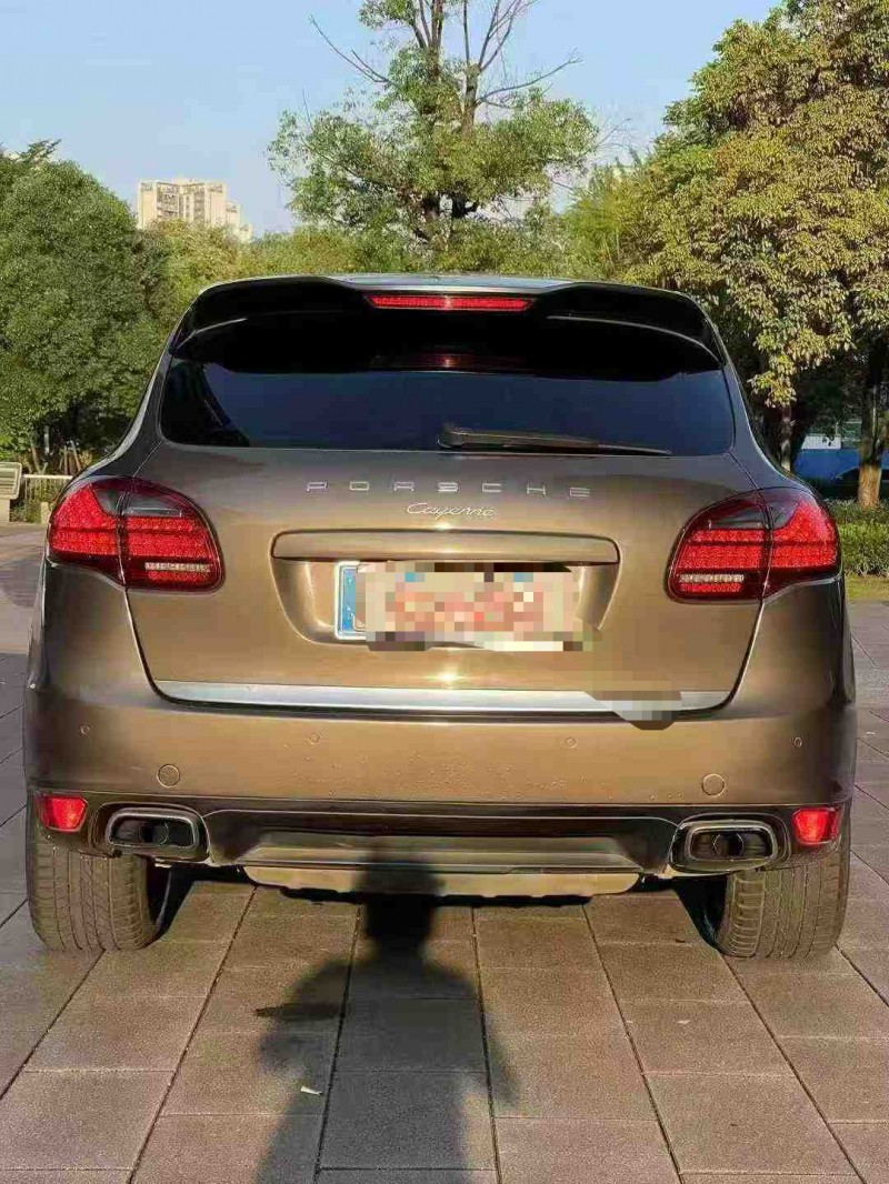 江门11年保时捷卡宴9