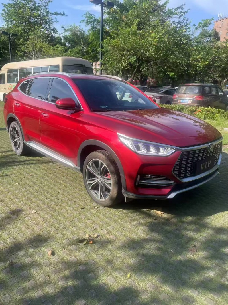 广州21年比亚迪宋2