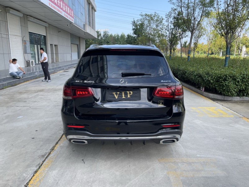 济宁19年奔驰GLC9
