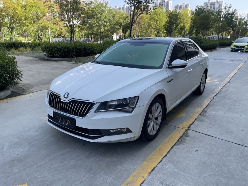 济宁17年斯柯达速派2