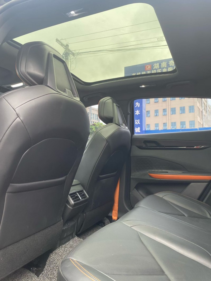 娄底22年长安汽车UNI7