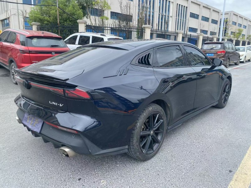 娄底22年长安汽车UNI9