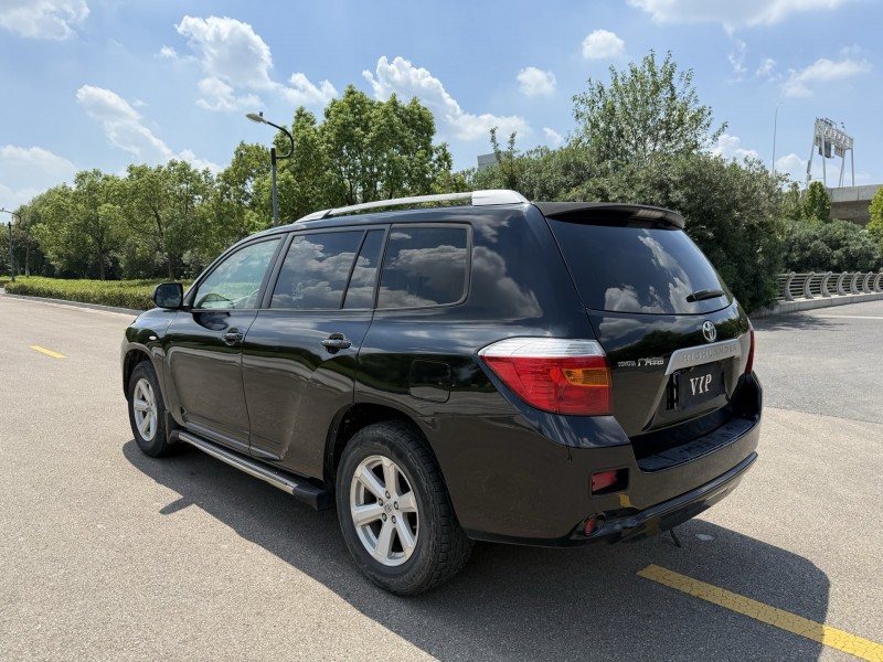 盐城12年丰田汉兰达8