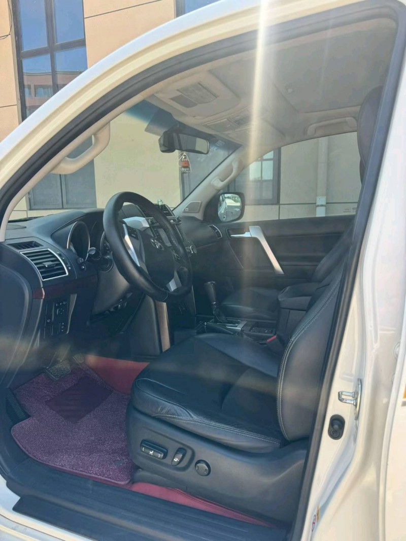 衡水17年丰田普拉多9