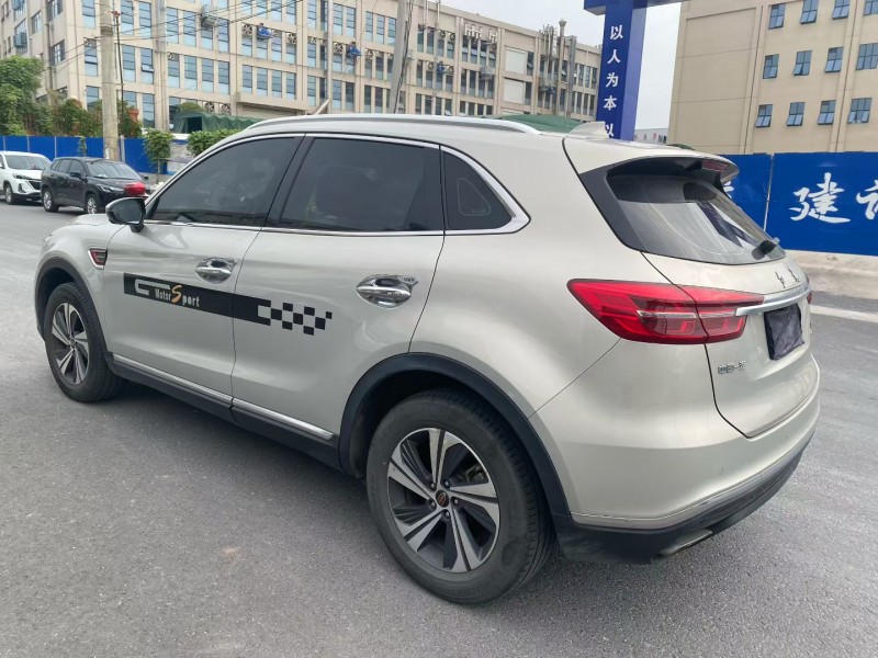 娄底21年红旗HS57