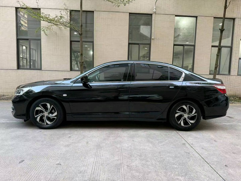 佛山16年本田雅阁6