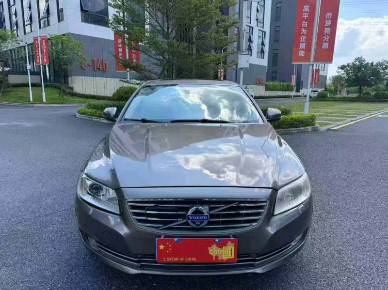广州15年沃尔沃S80L1