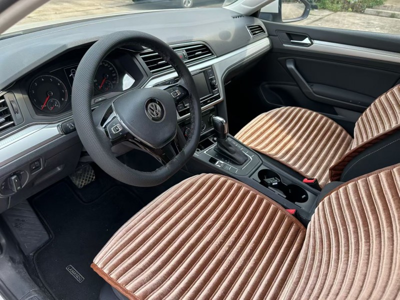 济宁20年大众凌渡4