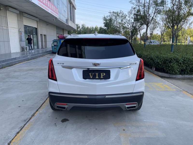 济宁22年凯迪拉克XT58