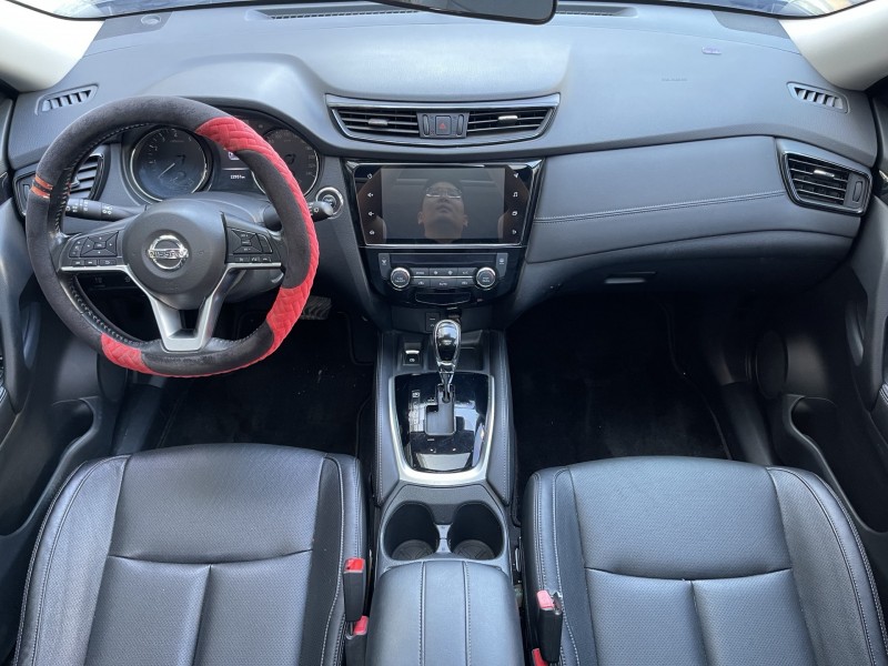 济宁20年日产奇骏5