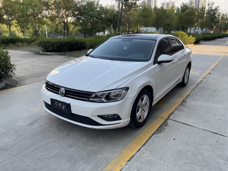 济宁17年大众凌渡3