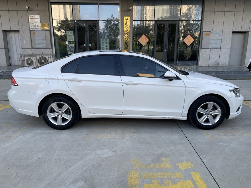 济宁17年大众凌渡7