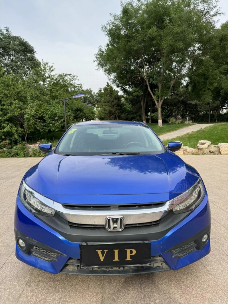 邢台18年本田思域1