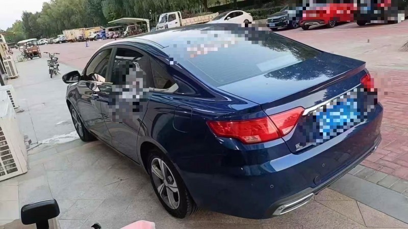 菏泽19年吉利帝豪4