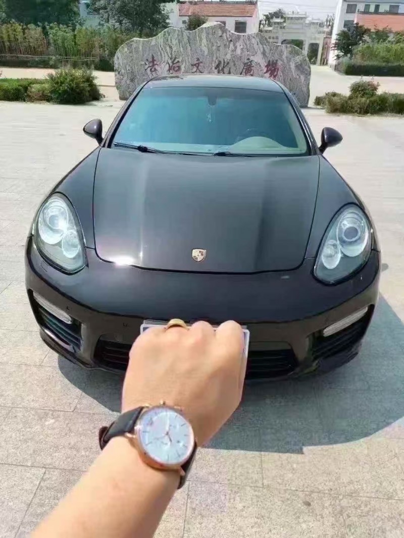 菏泽11年保时捷帕拉梅拉1