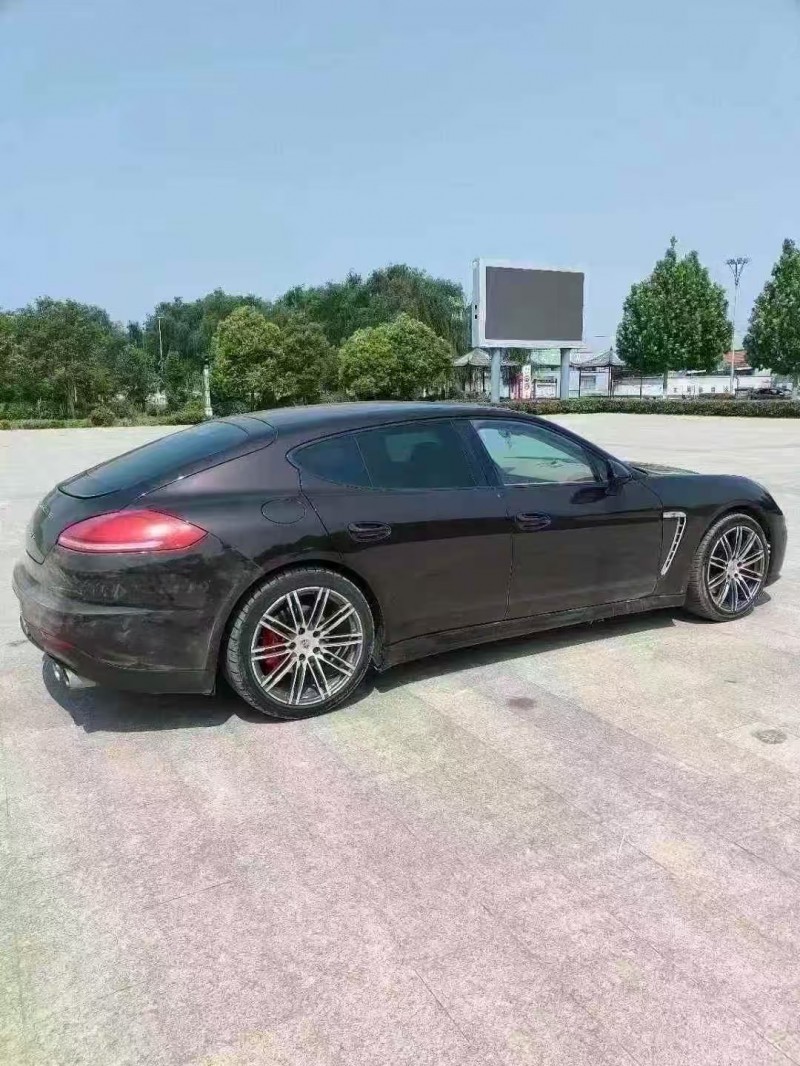 菏泽11年保时捷帕拉梅拉7