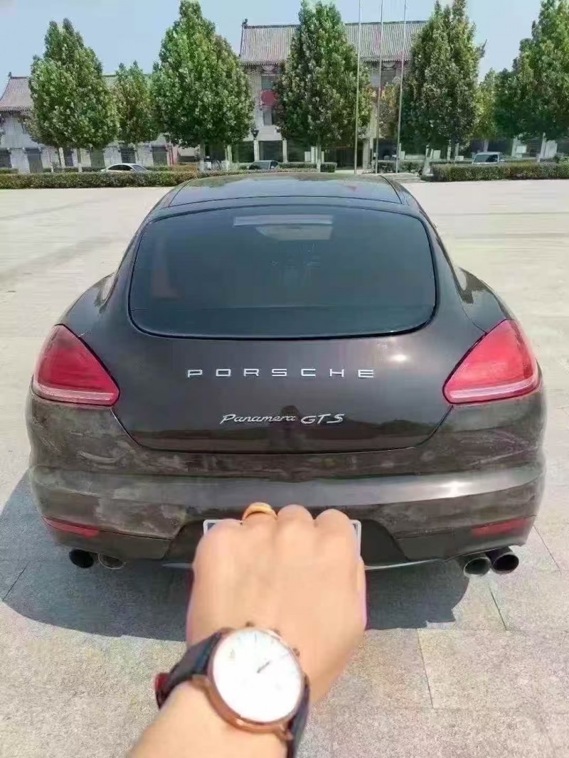 菏泽11年保时捷帕拉梅拉8