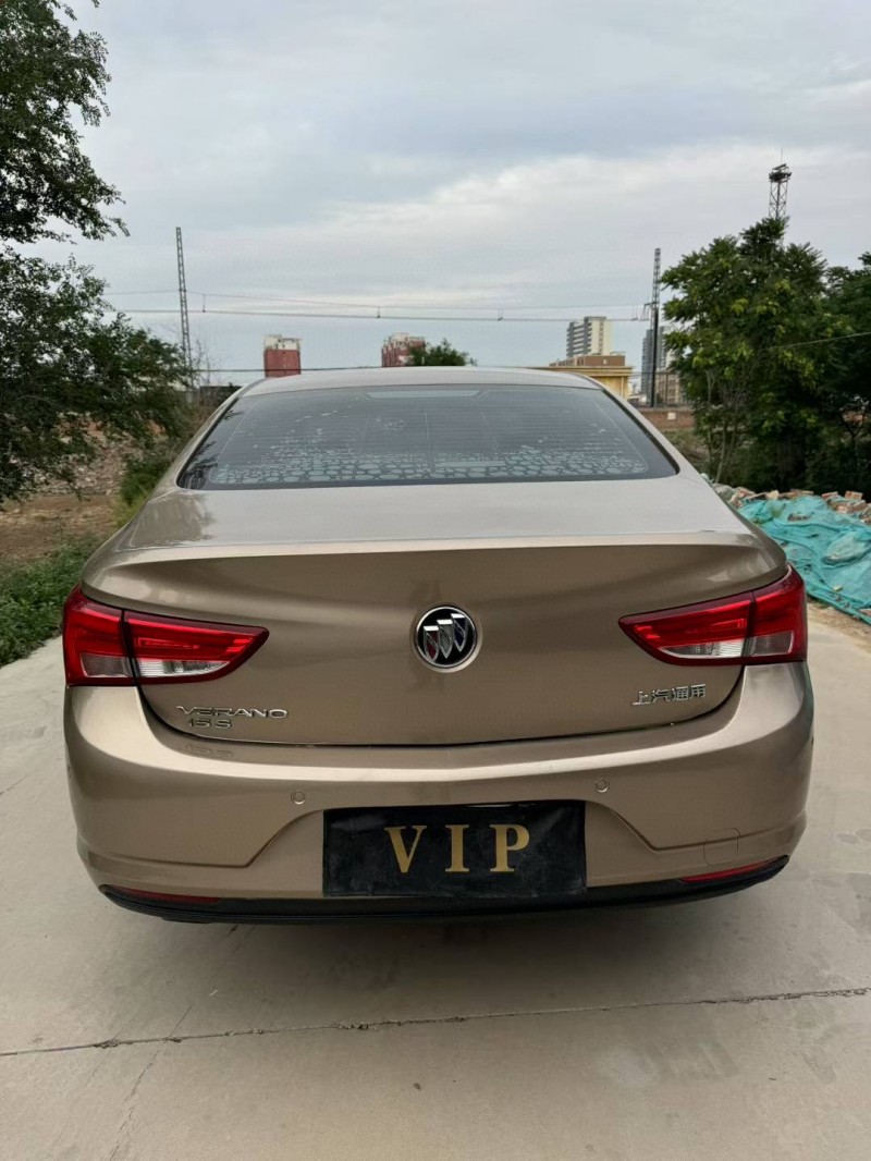 邢台18年别克威朗9