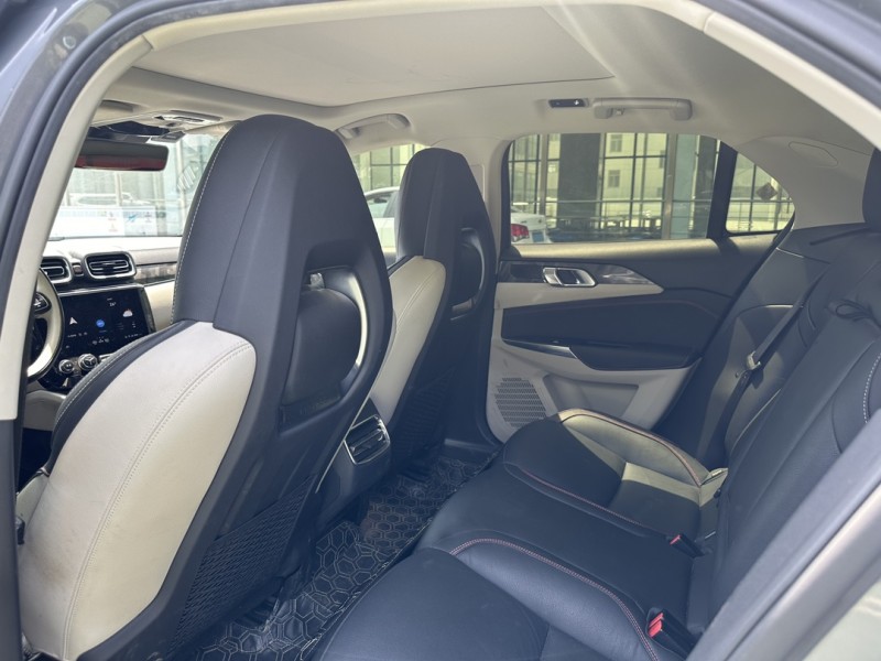 盐城19年领克025