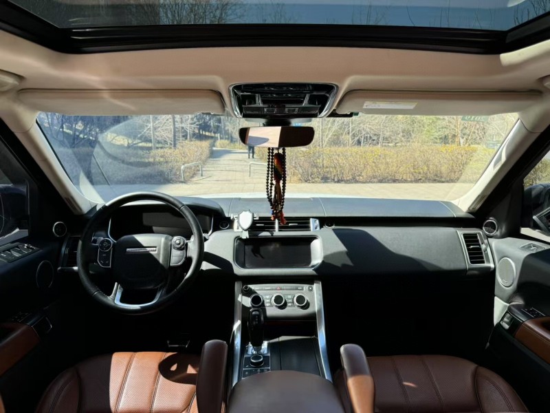 邢台17年路虎揽胜运动8