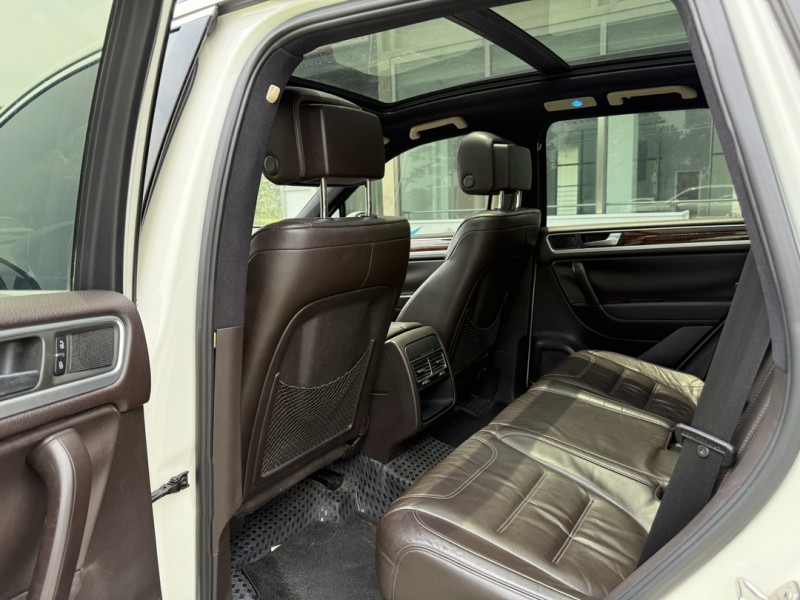 盐城11年大众途锐5