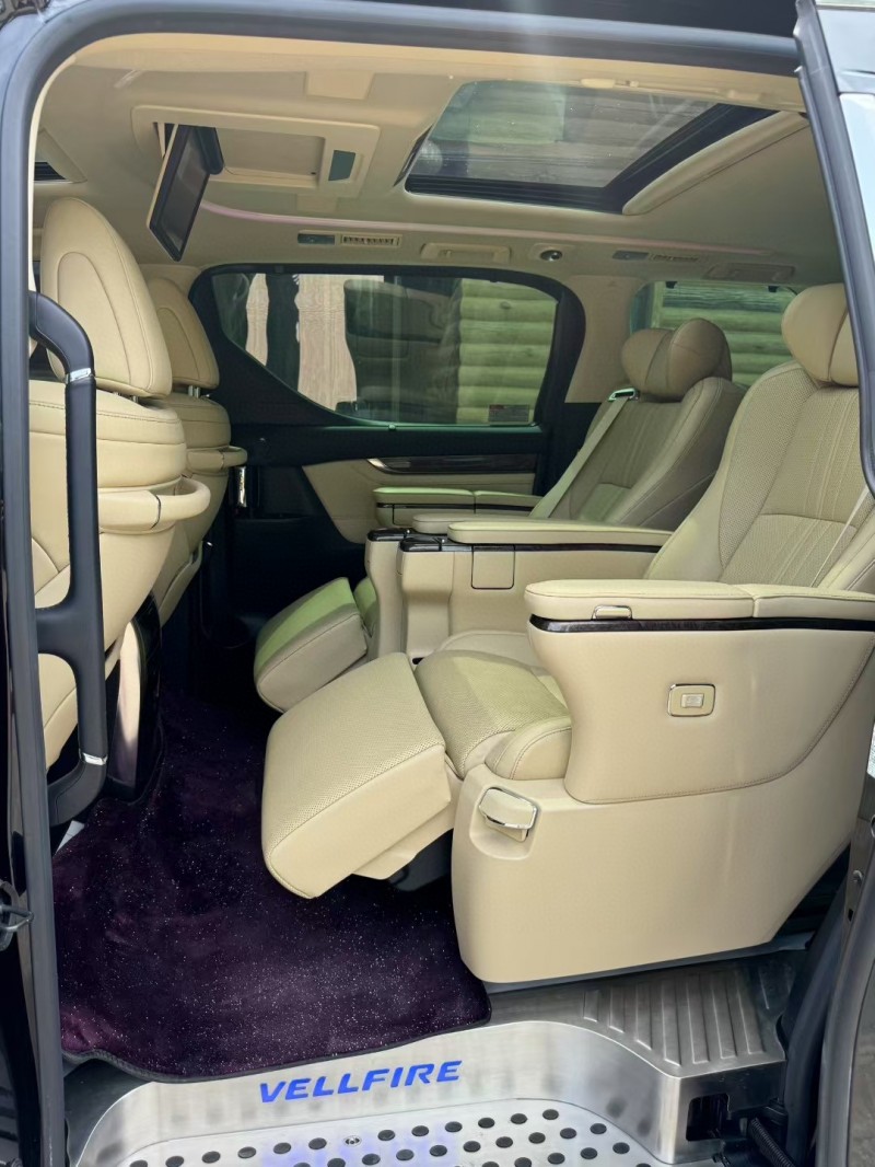 邢台21年丰田威尔法7