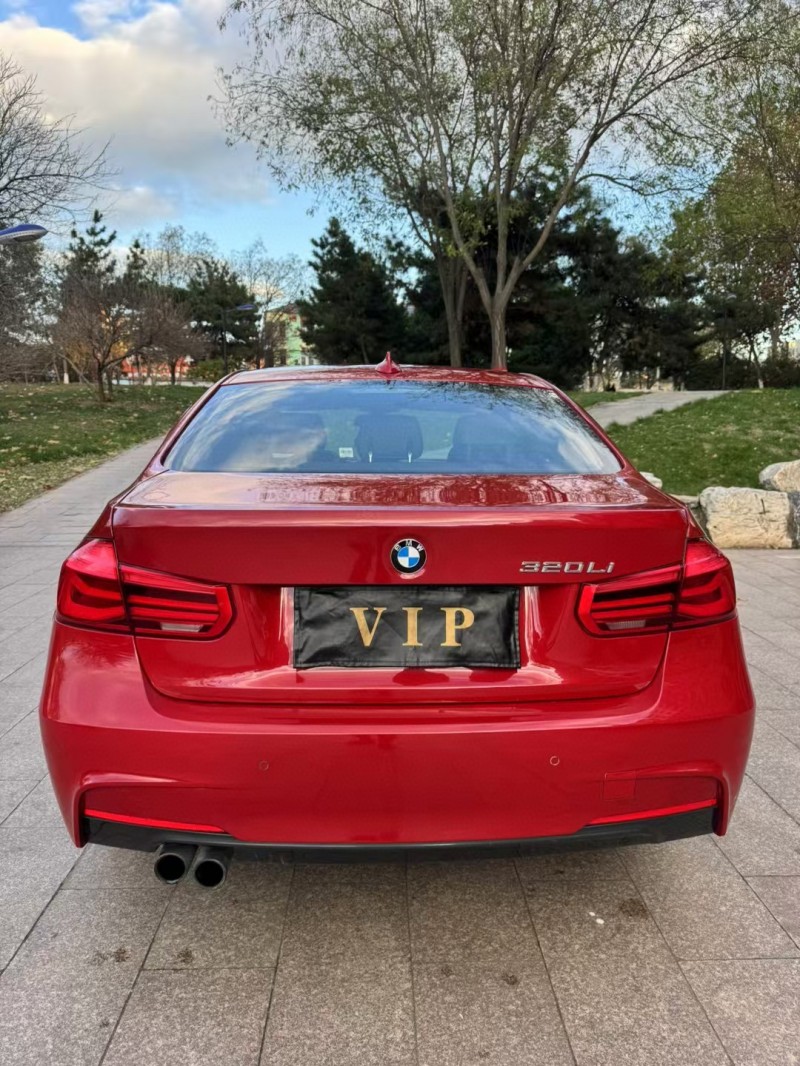 邢台17年宝马3系8