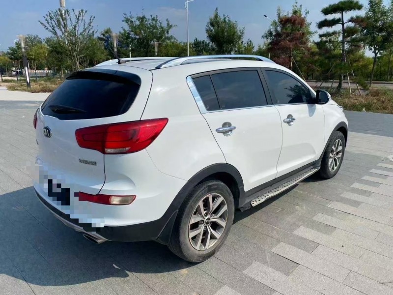 菏泽15年起亚智跑7