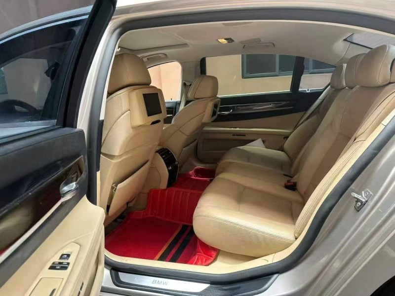 重庆13年宝马7系6