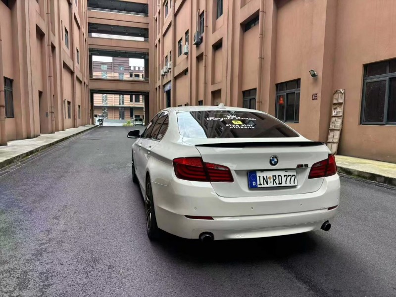 重庆12年宝马5系8