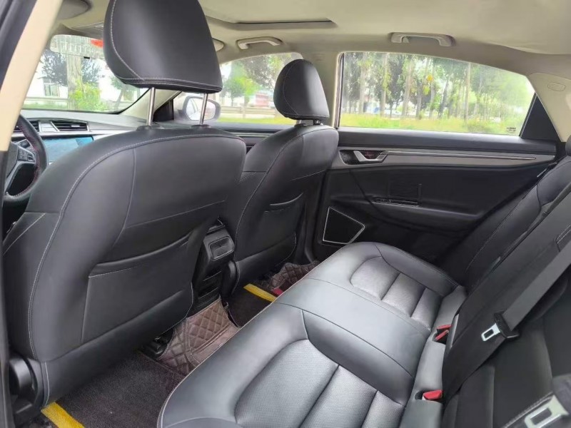 菏泽18年吉利帝豪6