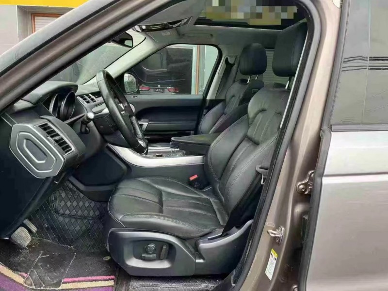 重庆16年路虎揽胜运动4