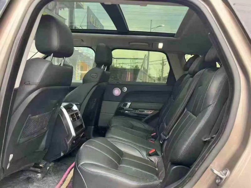 重庆16年路虎揽胜运动5