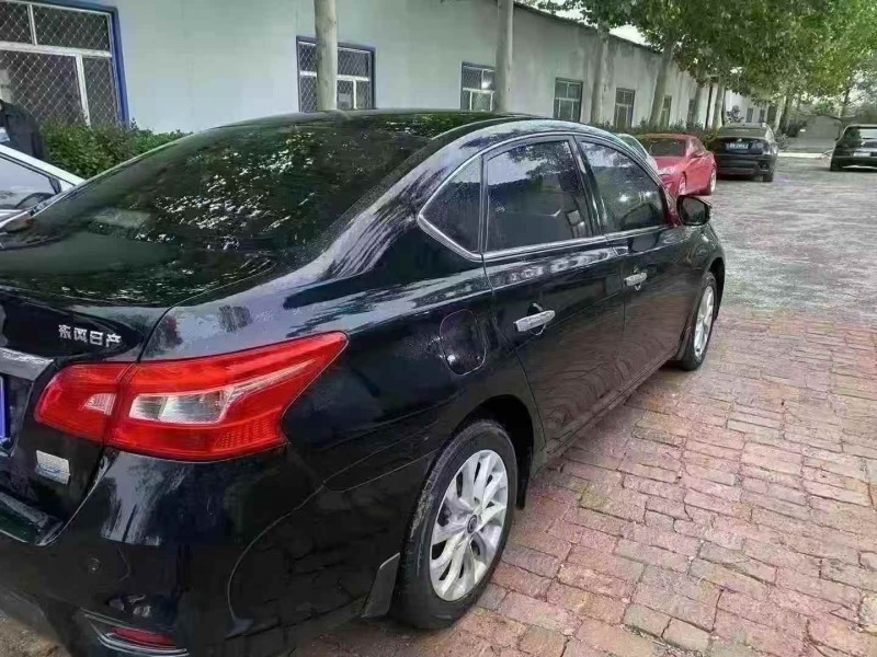 济宁19年日产轩逸8