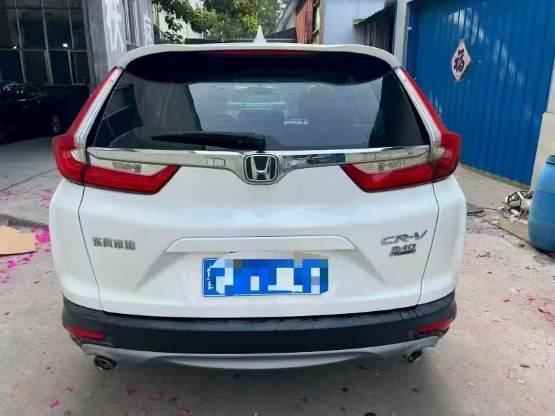 泰安18年本田CRV9