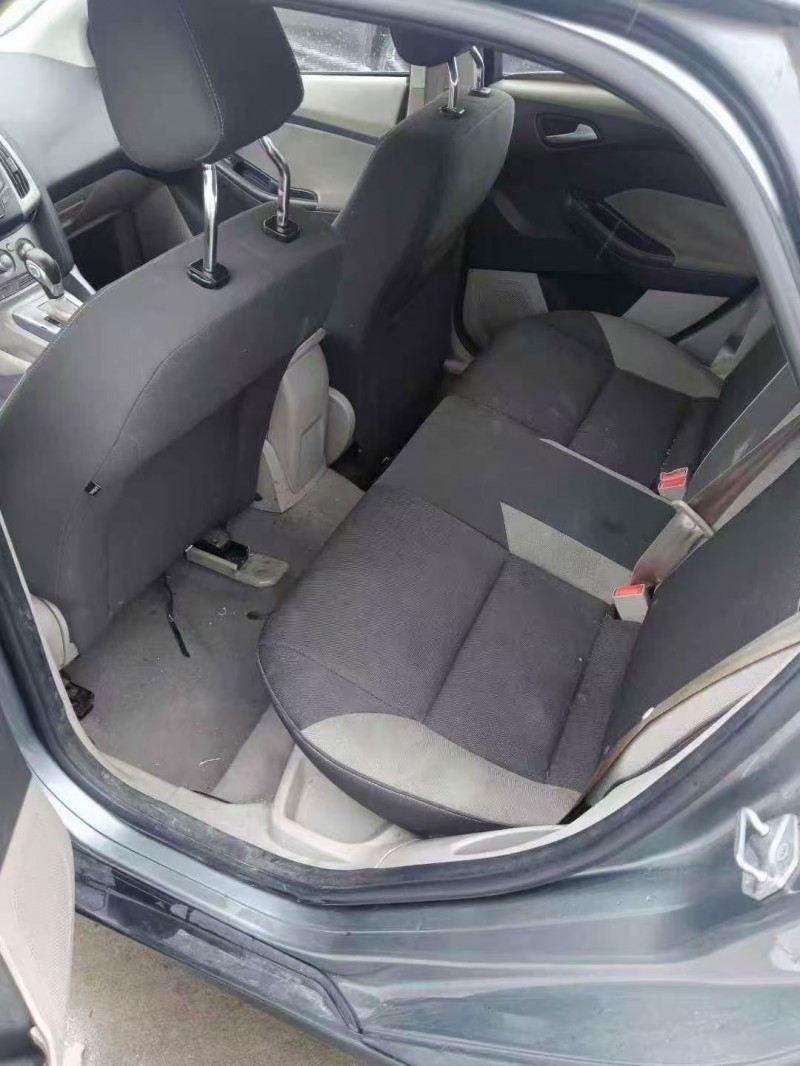 菏泽12年福特福克斯5