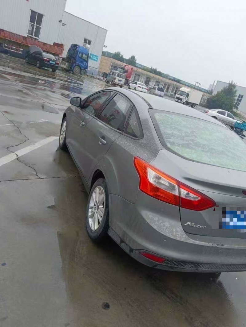 菏泽12年福特福克斯7