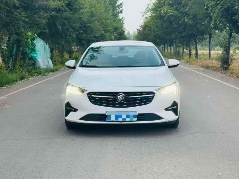 苏州21年别克君威1