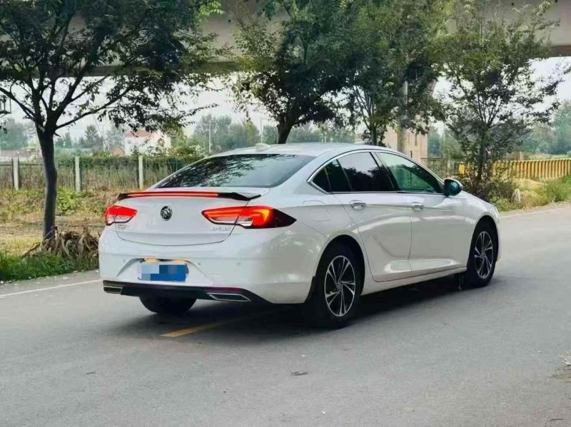 苏州21年别克君威7